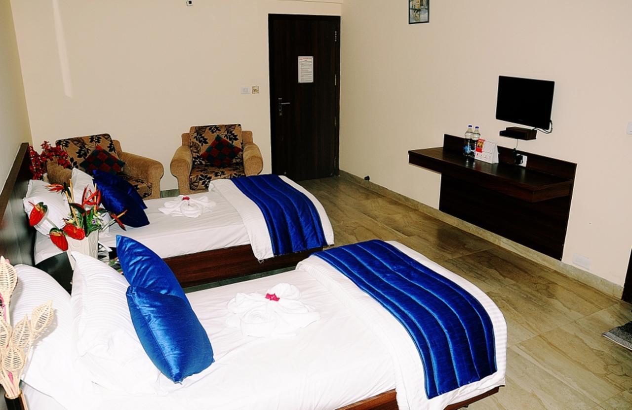 Hotel Mookambika Palace Kolluru Eksteriør bilde