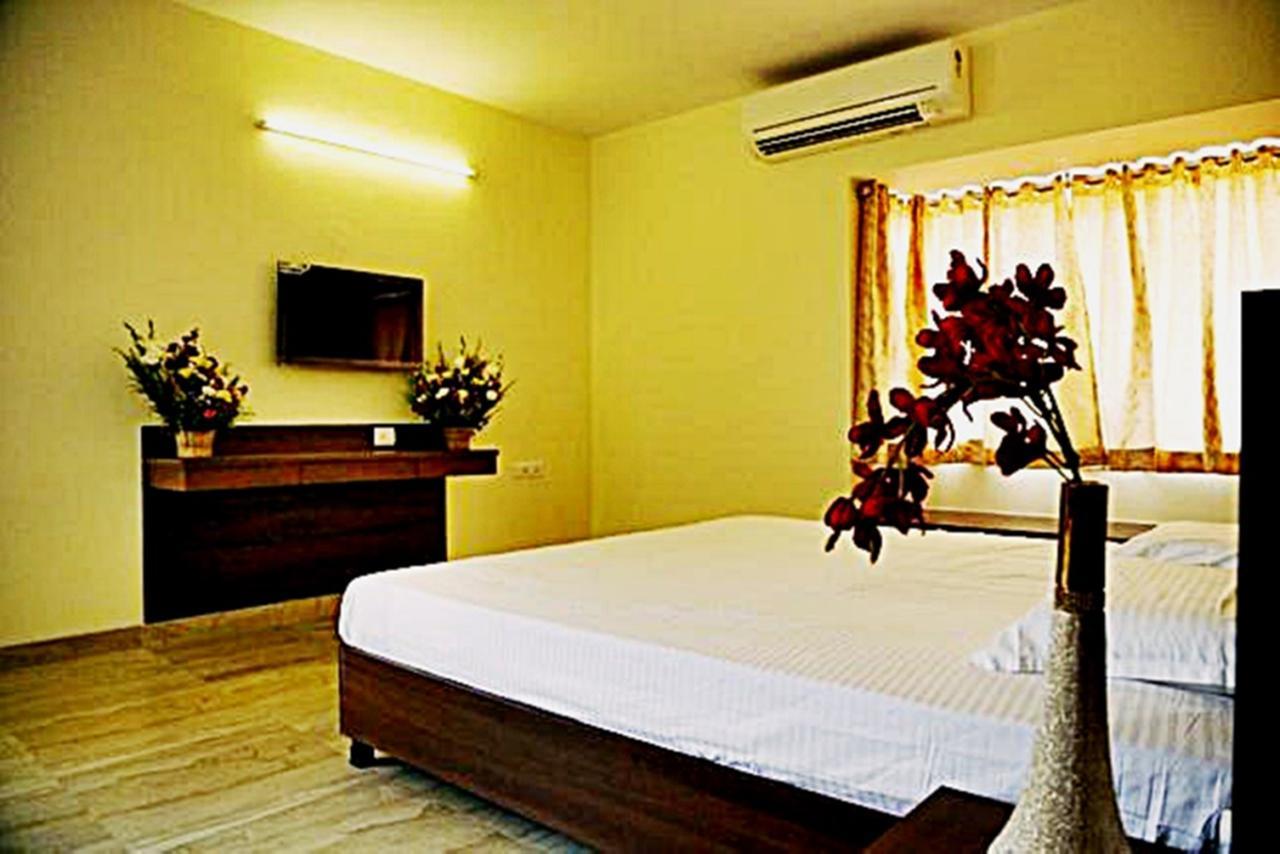 Hotel Mookambika Palace Kolluru Eksteriør bilde